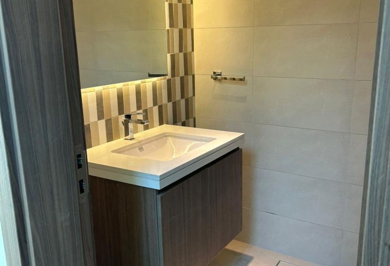 Luxurious Space Villa | Single row | End Unit — 15