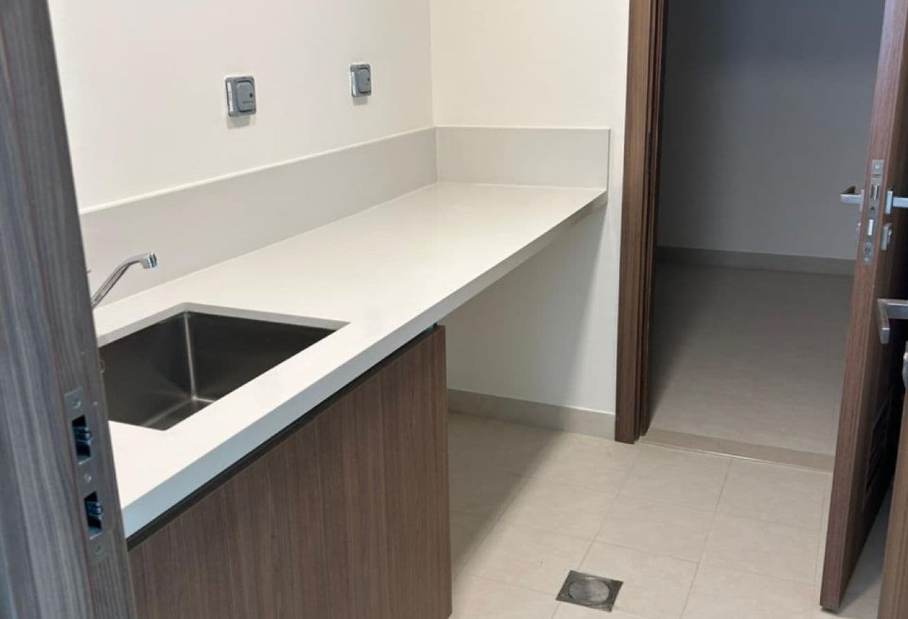 Luxurious Space Villa | Single row | End Unit — 13