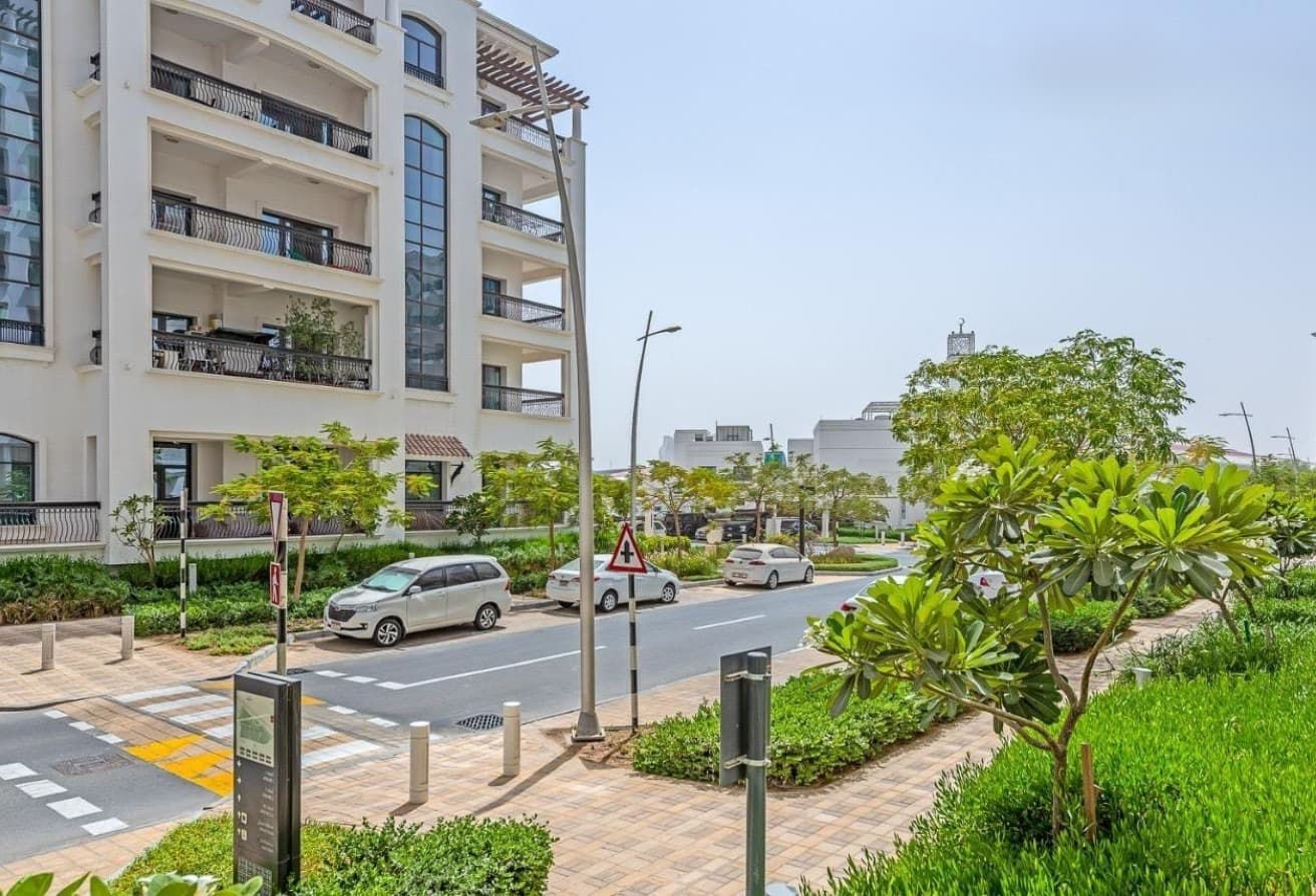 Elegant 1BR | Luxury Living | Upcoming