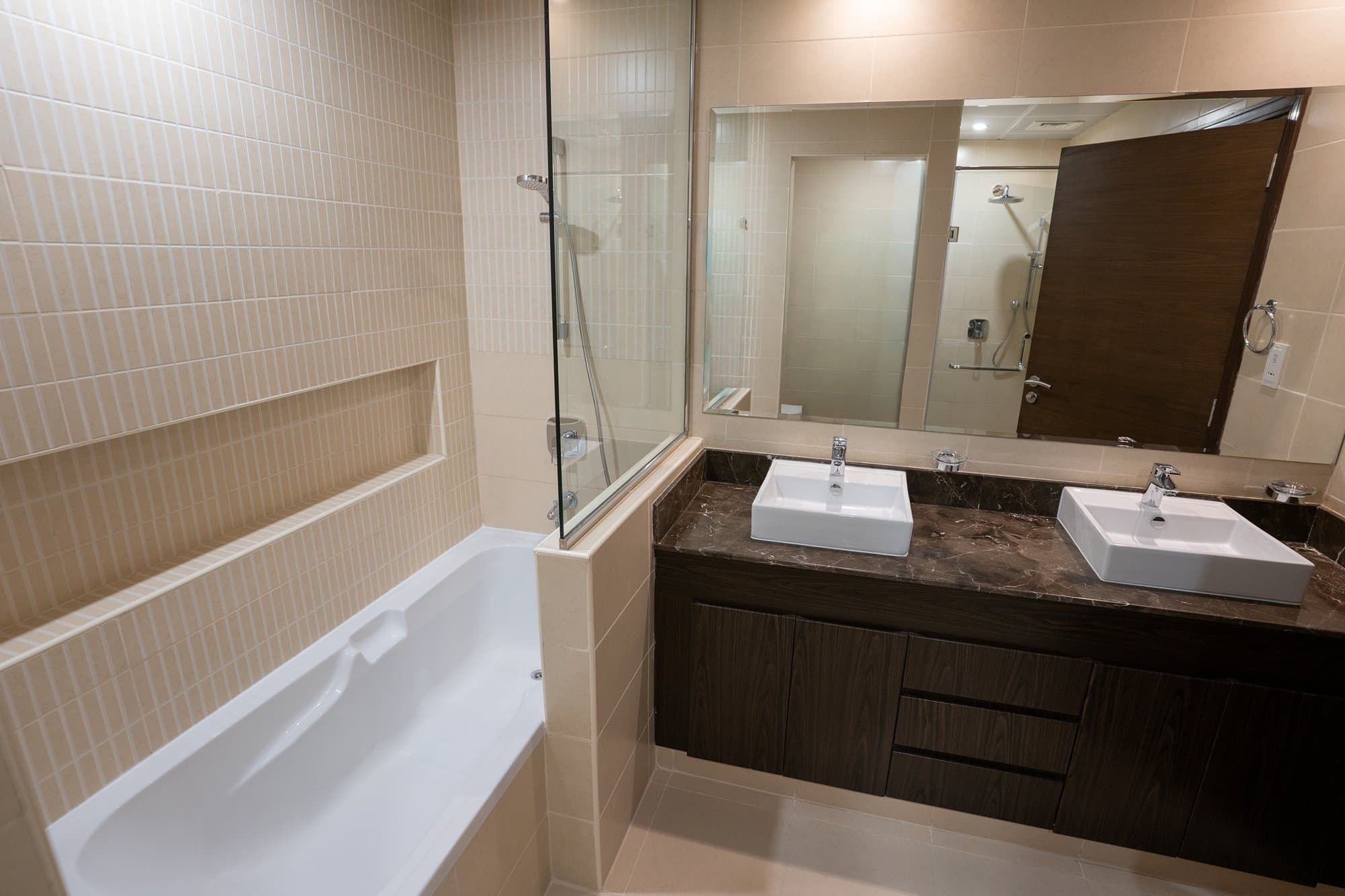 Partial Sea & City View | Prime Location | Balcony — 12