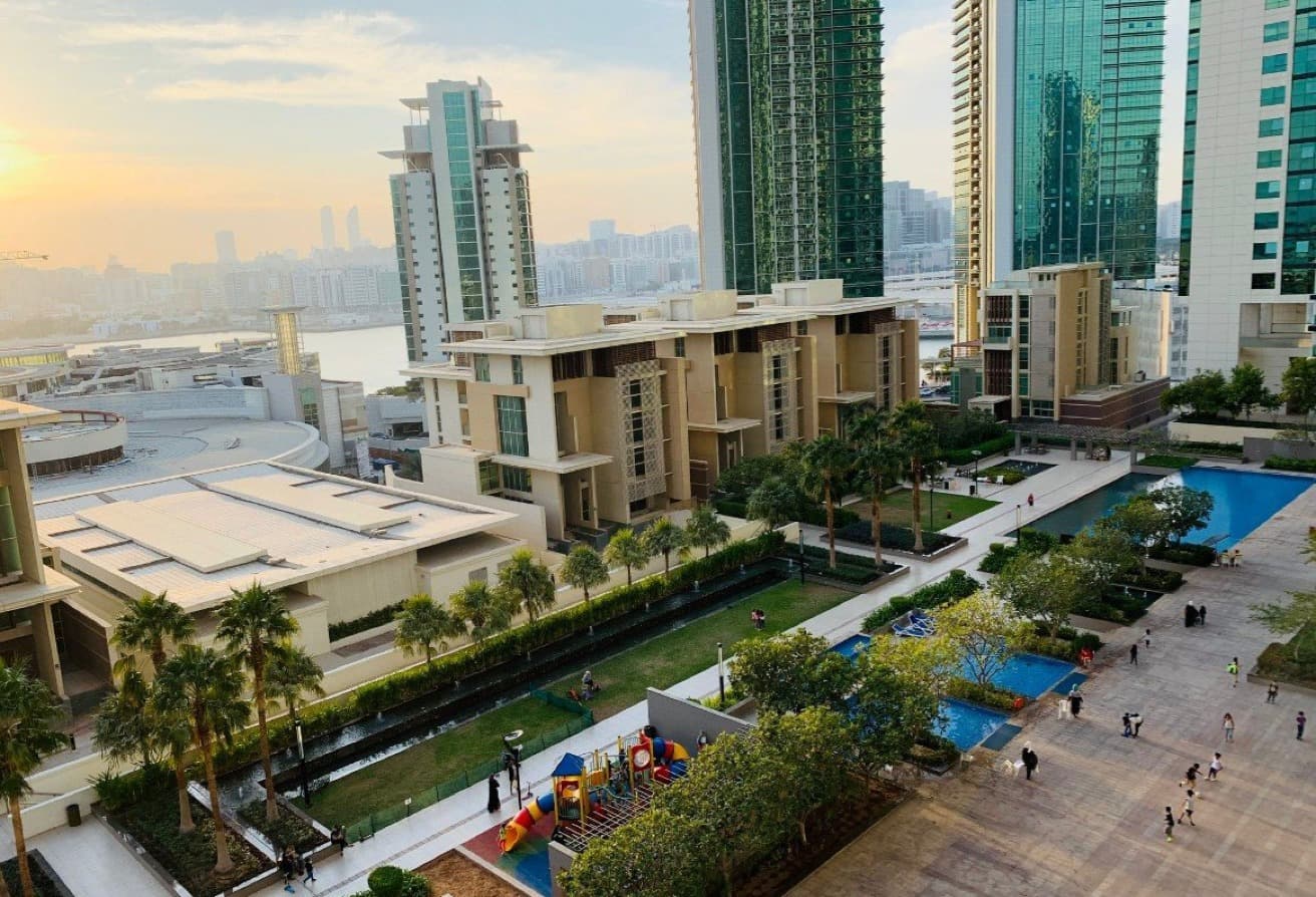 Spacious 1BR | Amazing View | Cozy Balcony — 8