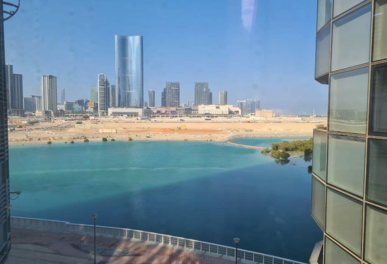 Canal View | Elegant 1BR | Fully Furnished — 9