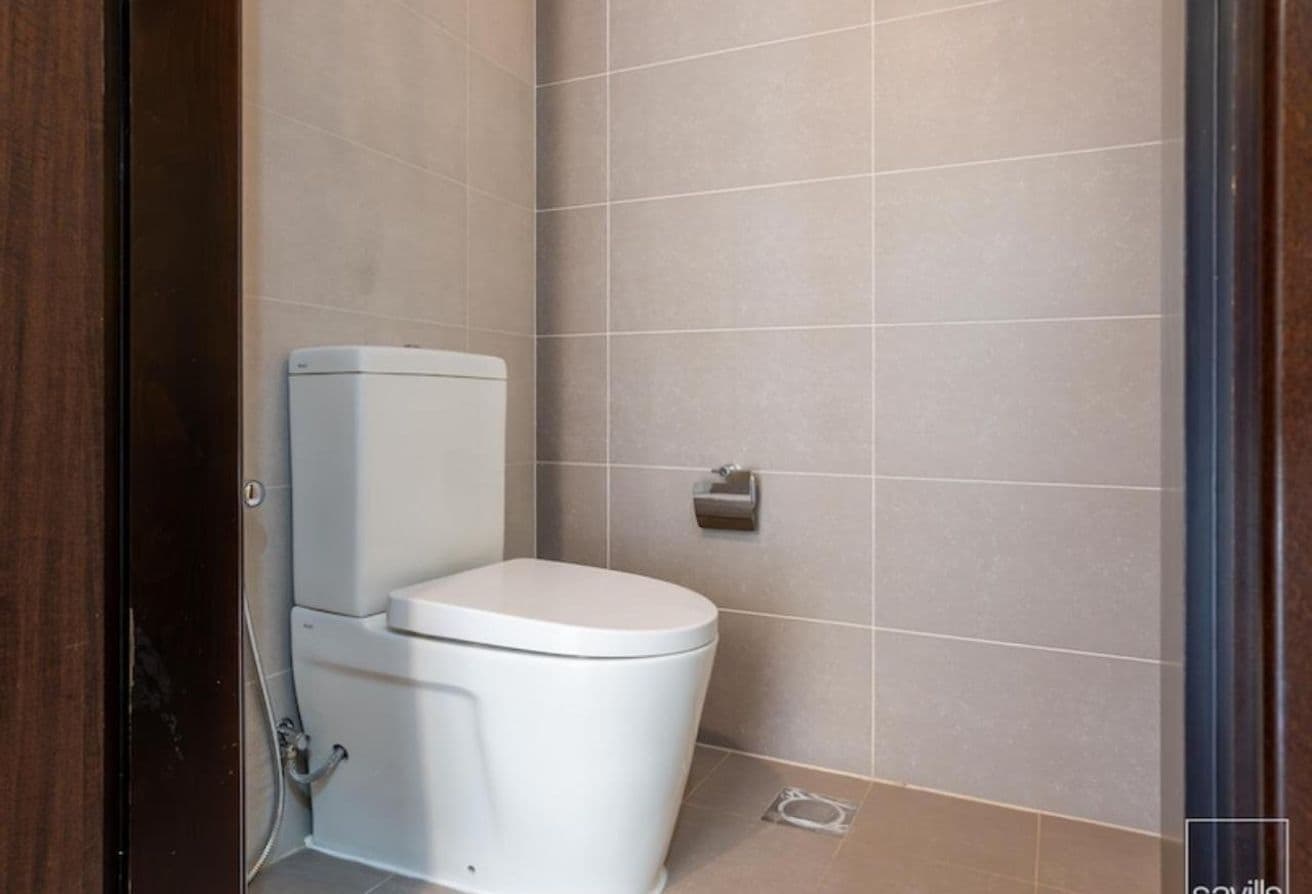 Canal View | Elegant 1BR | Fully Furnished — 7