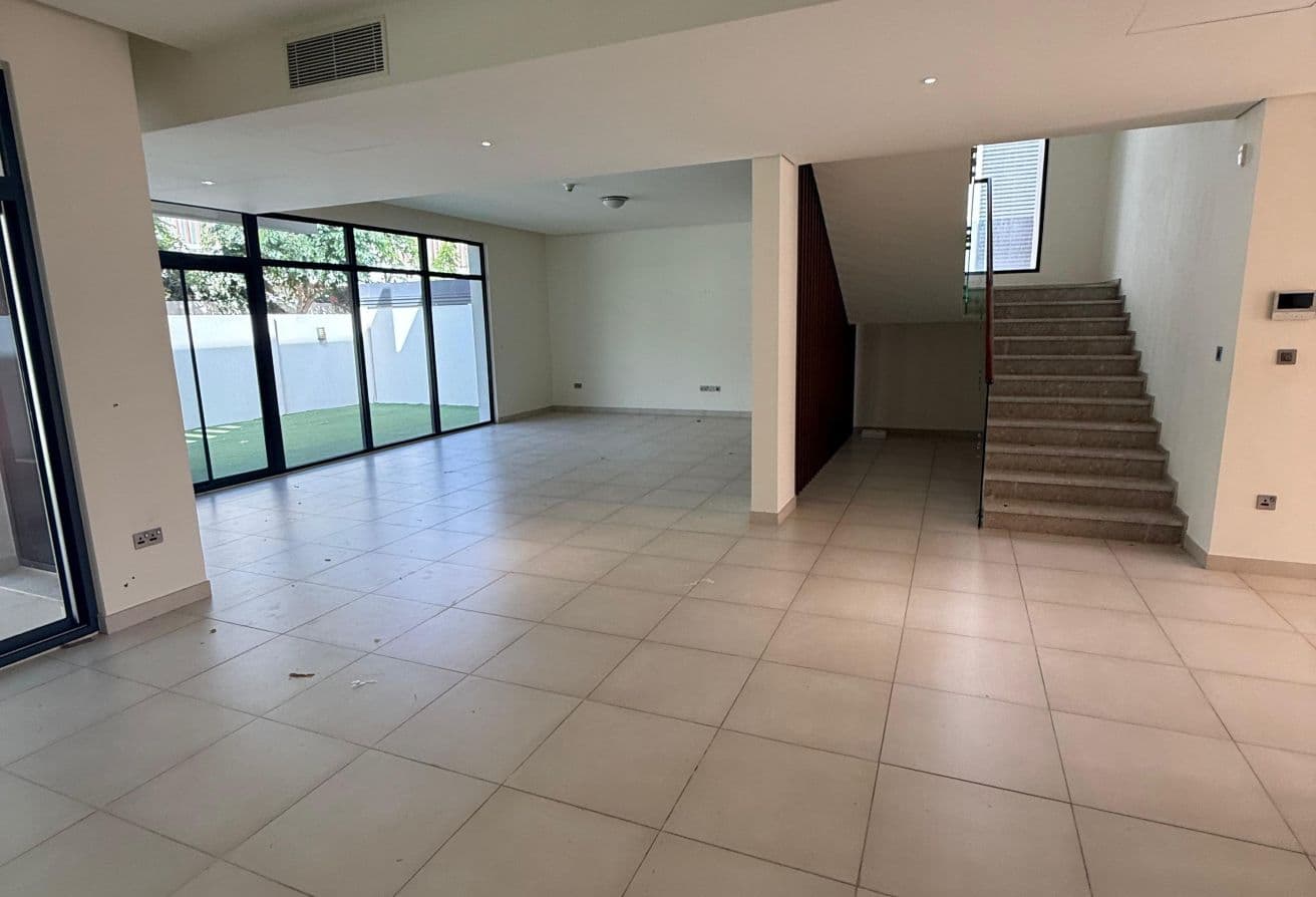 Single Row | Luxury Living | Exclusive Community — 4