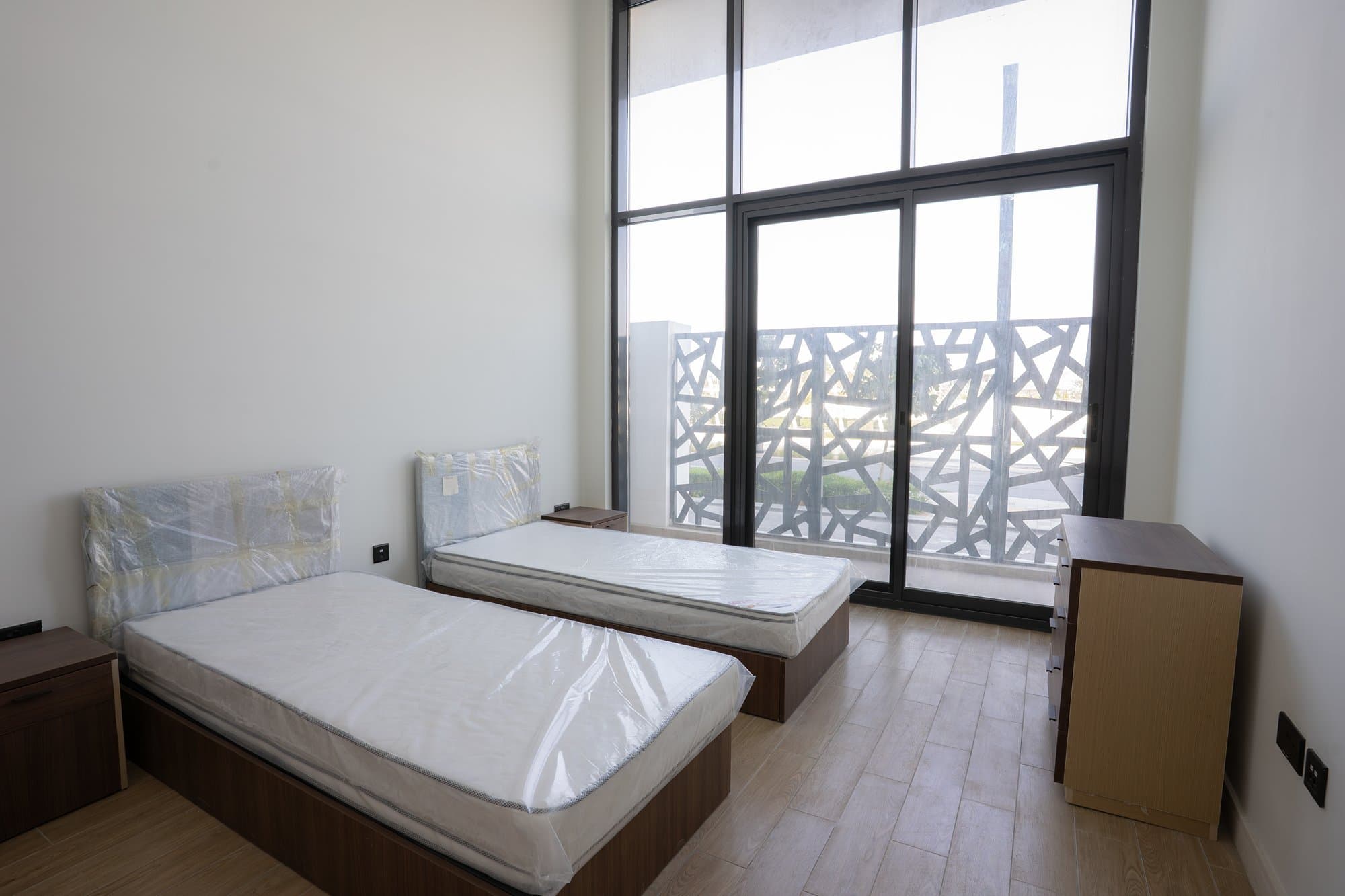 Elegant Unit | Prime Location | Amazing Amenities — 7