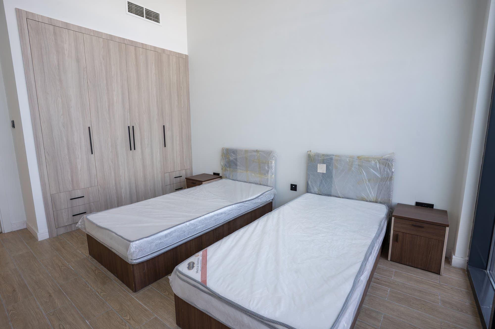 Elegant Unit | Prime Location | Amazing Amenities — 10
