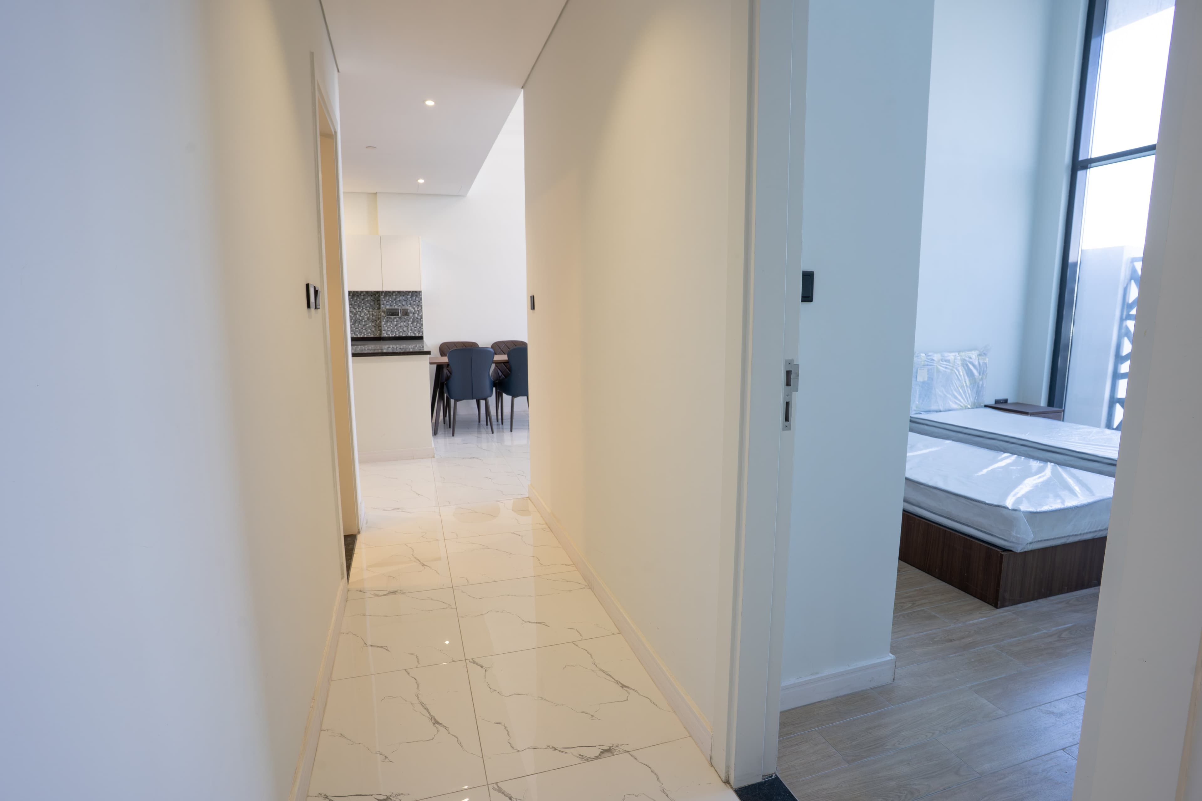 Elegant Unit | Prime Location | Amazing Amenities — 5