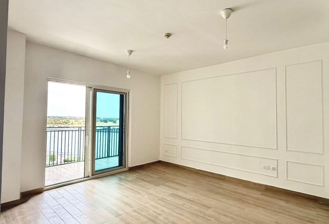 Canal & Pool View | Elegant 2BR | Ideal Location — 2