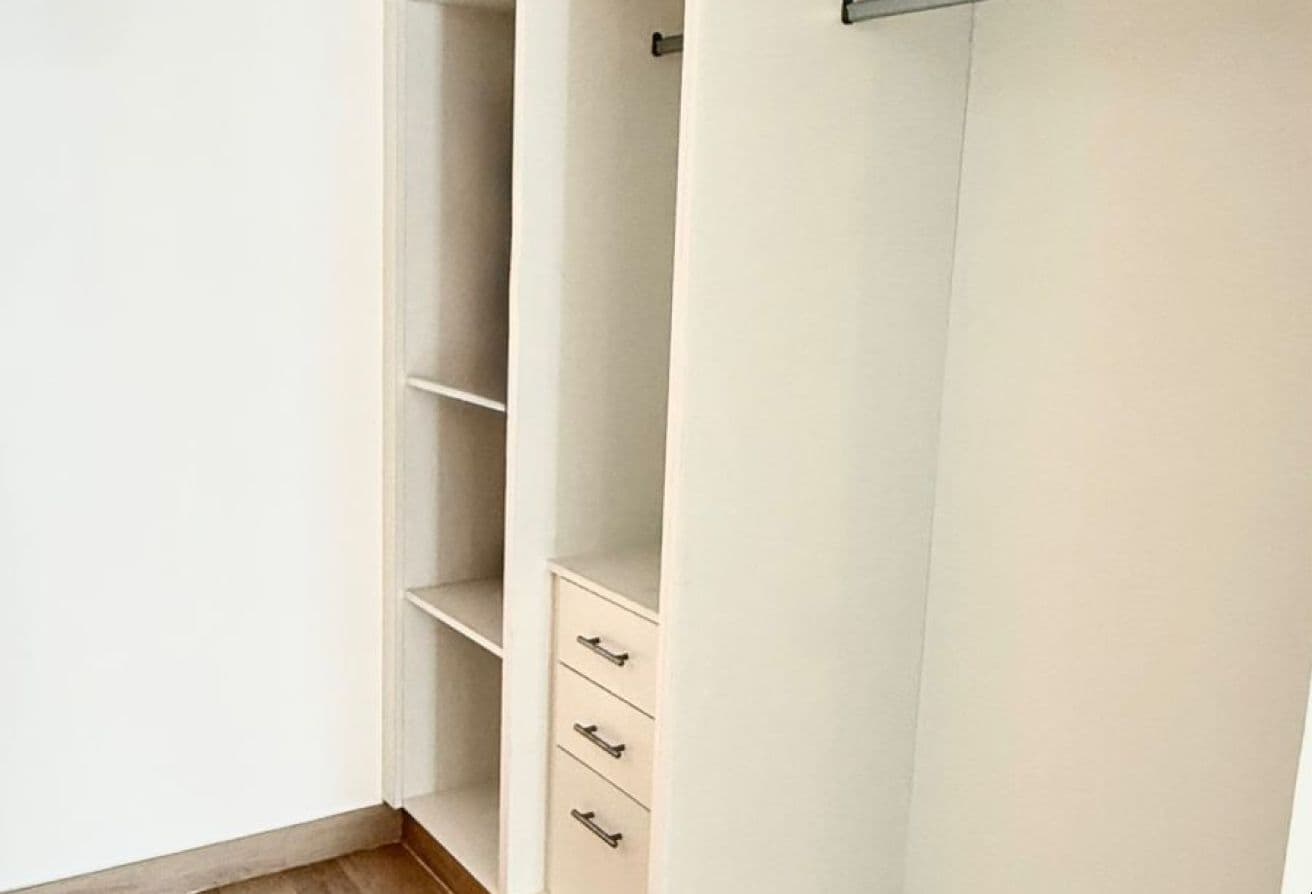 Canal & Pool View | Elegant 2BR | Ideal Location — 7