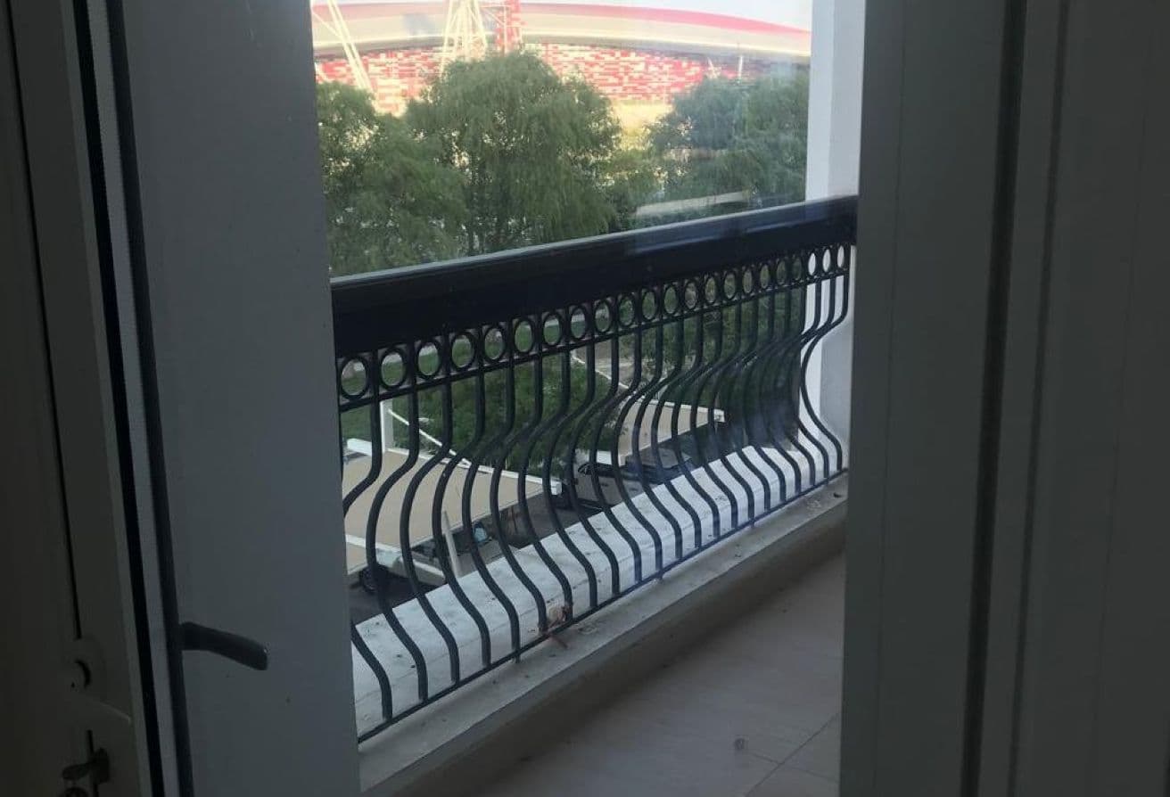 Spacious Apartment | 2 Balconies | Laundry Room — 5