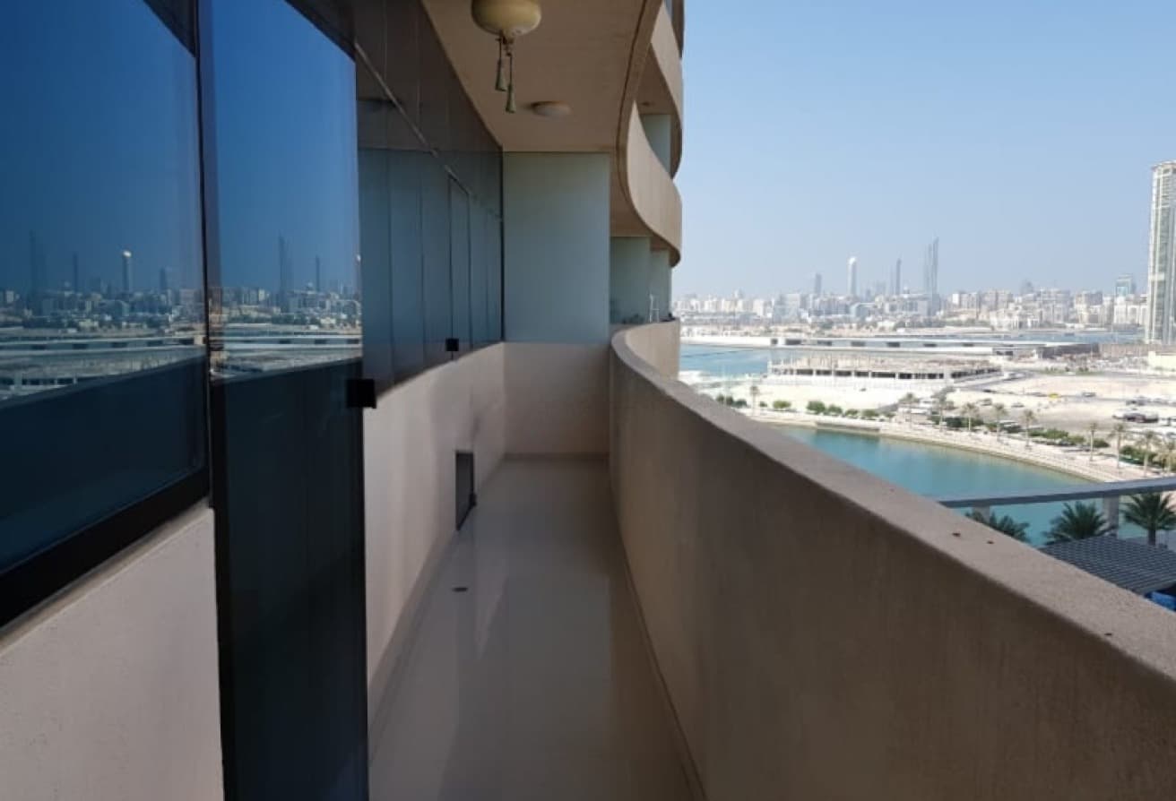 Stunning 1BR | Sea and Pool View | Prime Area