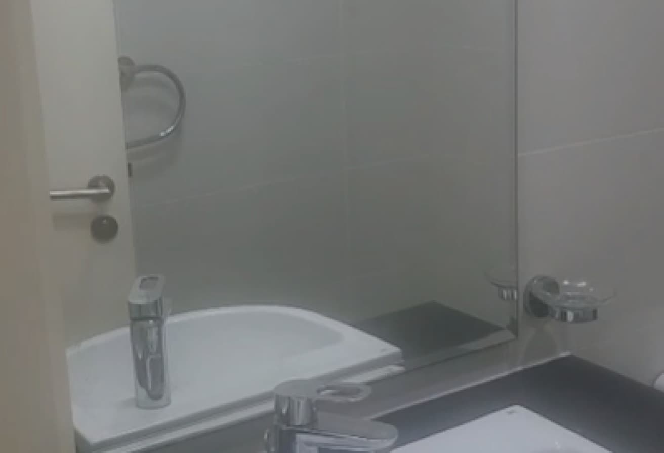 Stunning 1BR | Sea and Pool View | Prime Area — 5