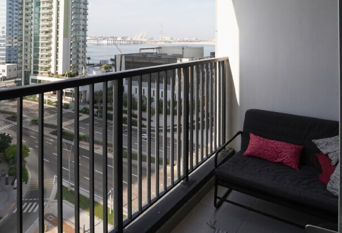 Elegant Unit | Balcony | Prime location — 6