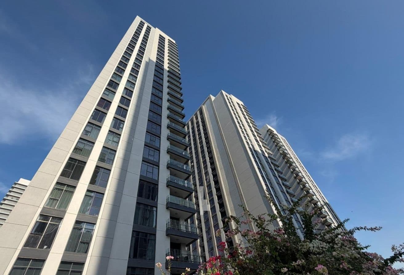Elegant Unit | Balcony | Prime location — 7