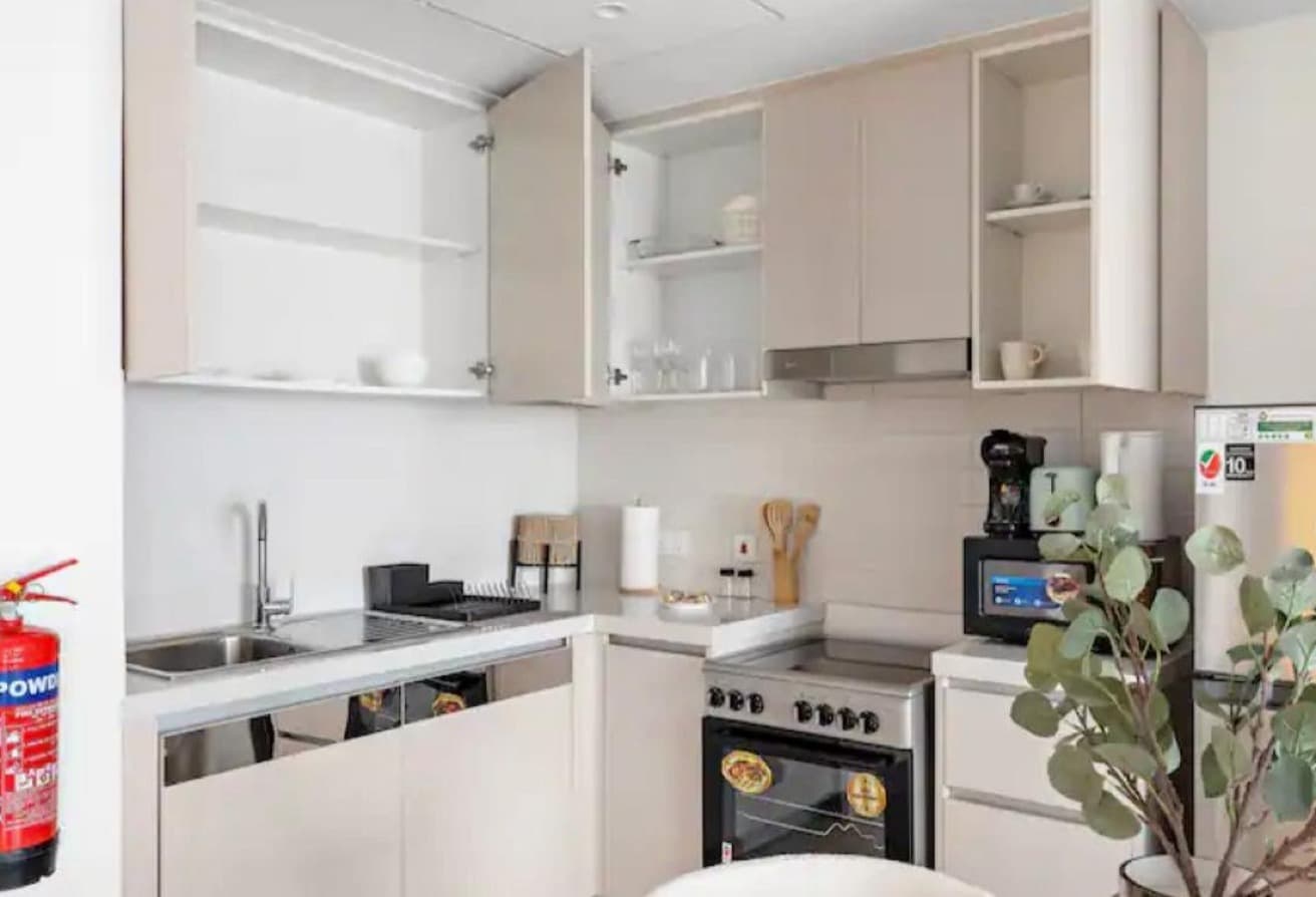 Amazing 1BR | Fully Furnished | Prime Location — 8