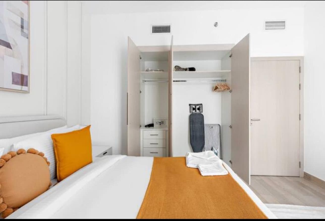 Amazing 1BR | Fully Furnished | Prime Location — 11