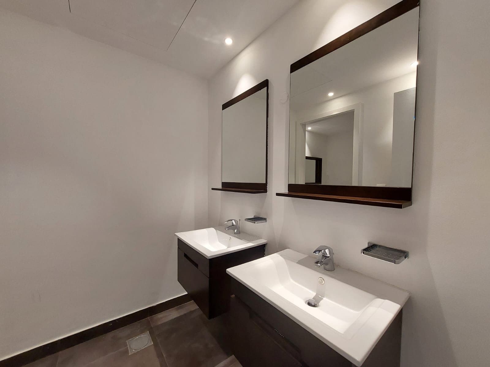 Modern Finishing | Great Community | Big Villa — 28
