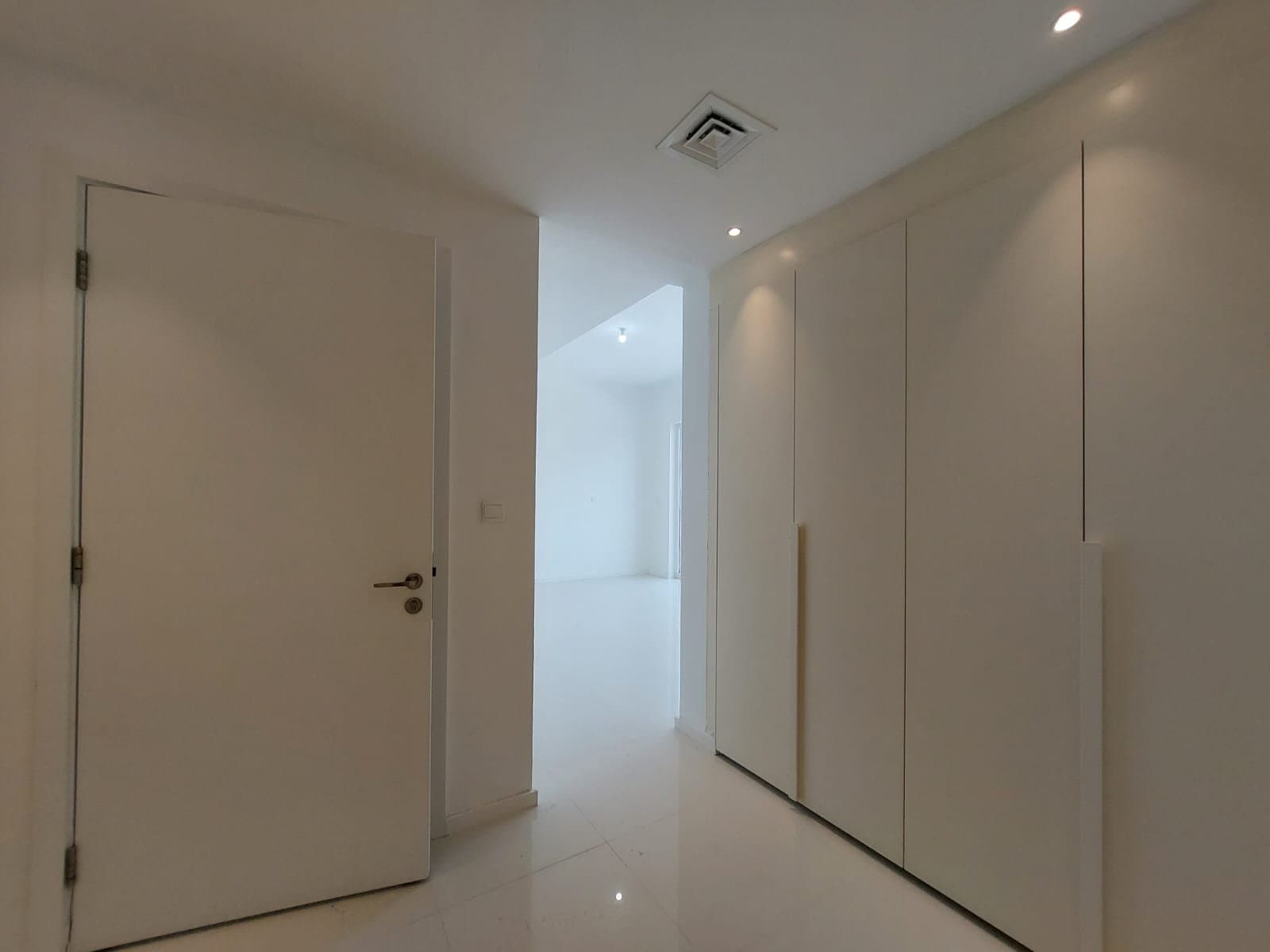 Modern Finishing | Great Community | Big Villa — 18