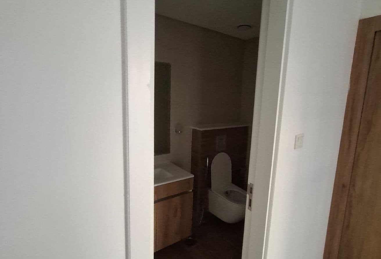 Spacious 2BR | Duplex | Pool View — 8