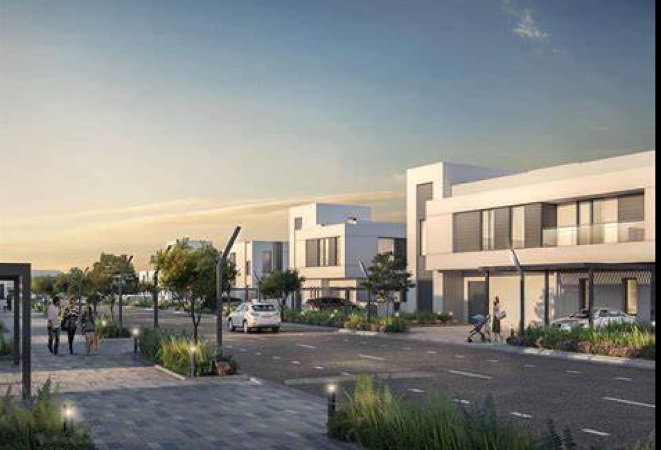 Residential Plot | Stunning View | Prime Location — 4