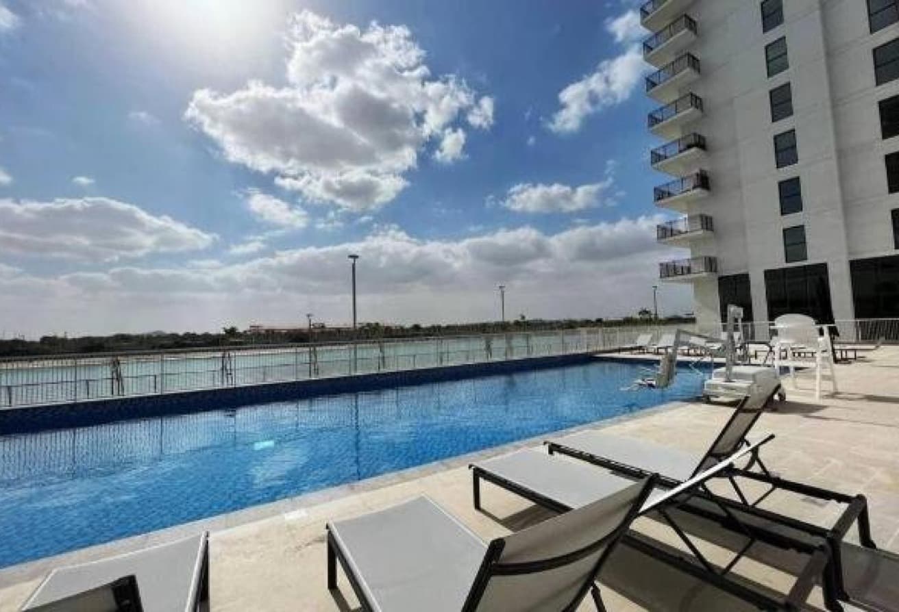 Canal View | Stunning 1BR | Ready to move — 9