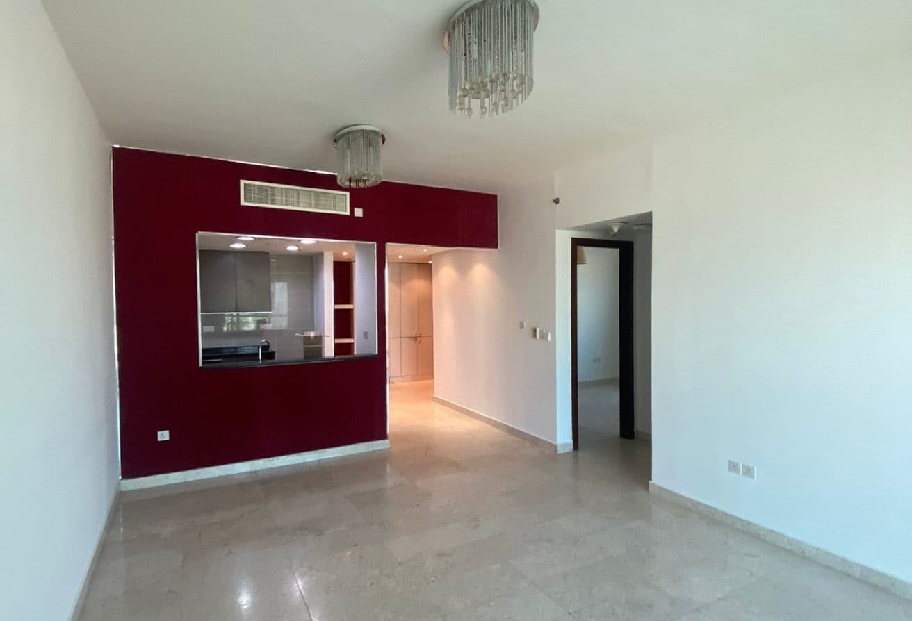 Stunning 2BR | Amazing View | Prime Location — 3