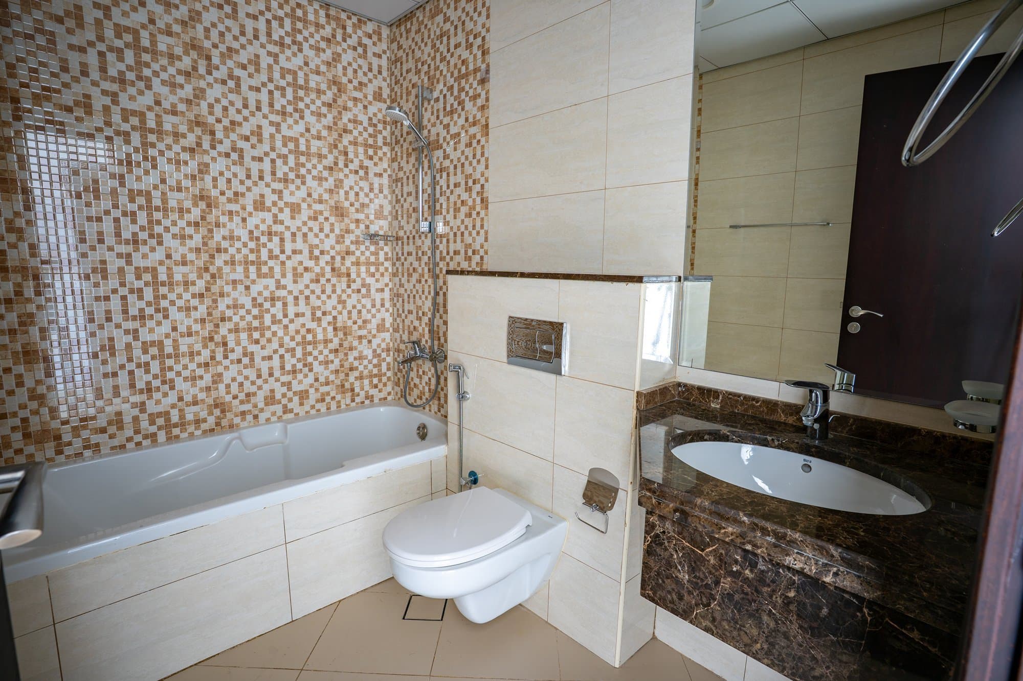 1BR Apartment | Luxury Living | Prime Location — 7