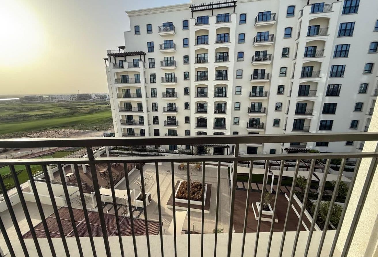 Golf View | Fully Furnished | Ready to move — 11