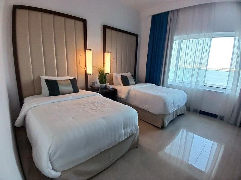 Furnished | Luxurious Unit | Sea View | Vacant — 6