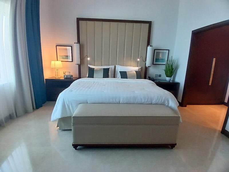 Furnished | Luxurious Unit | Sea View | Vacant — 8