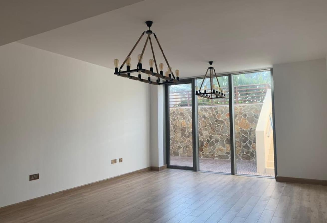 Elegant 1BR | Vibrant Apartment | Prime Area — 3
