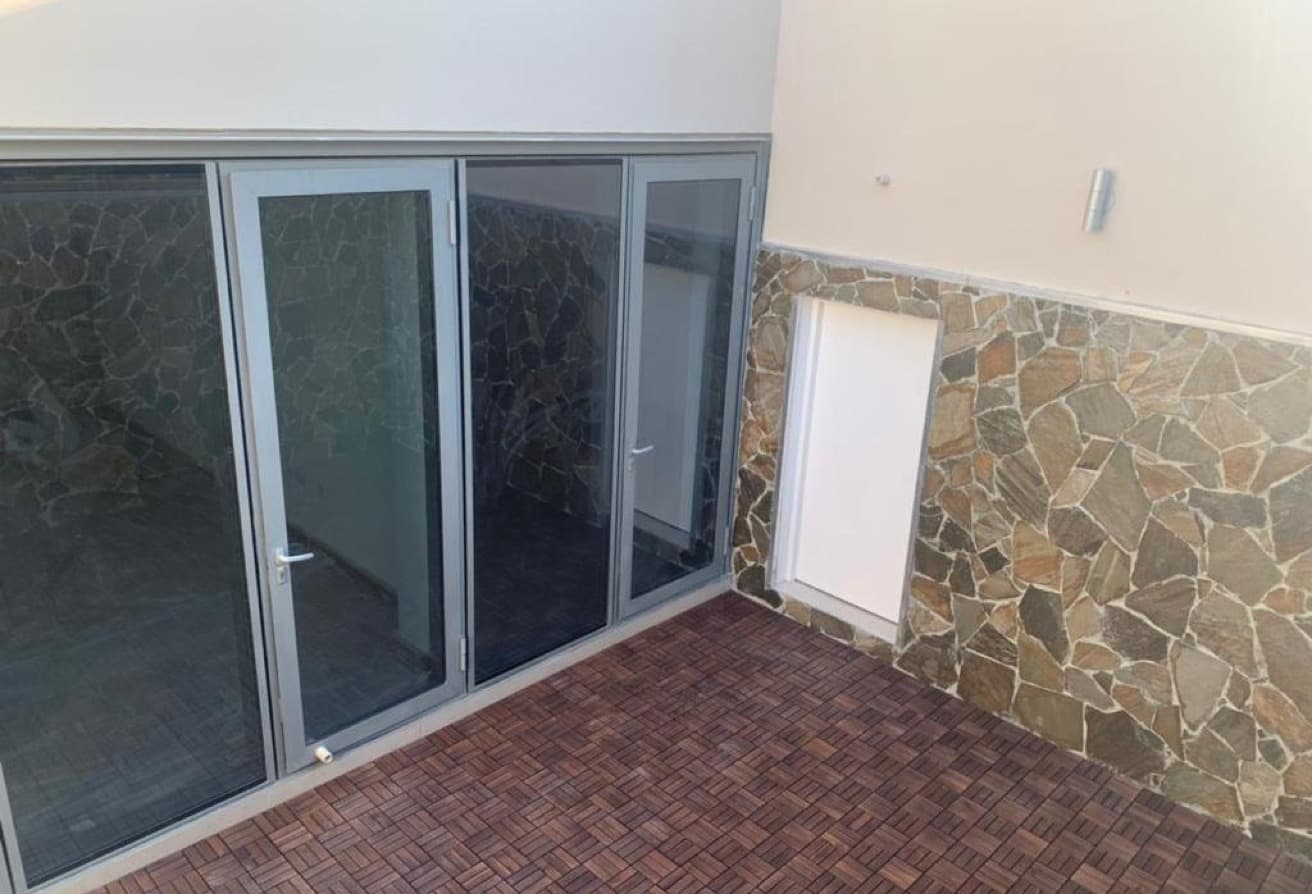 Elegant 1BR | Vibrant Apartment | Prime Area — 9