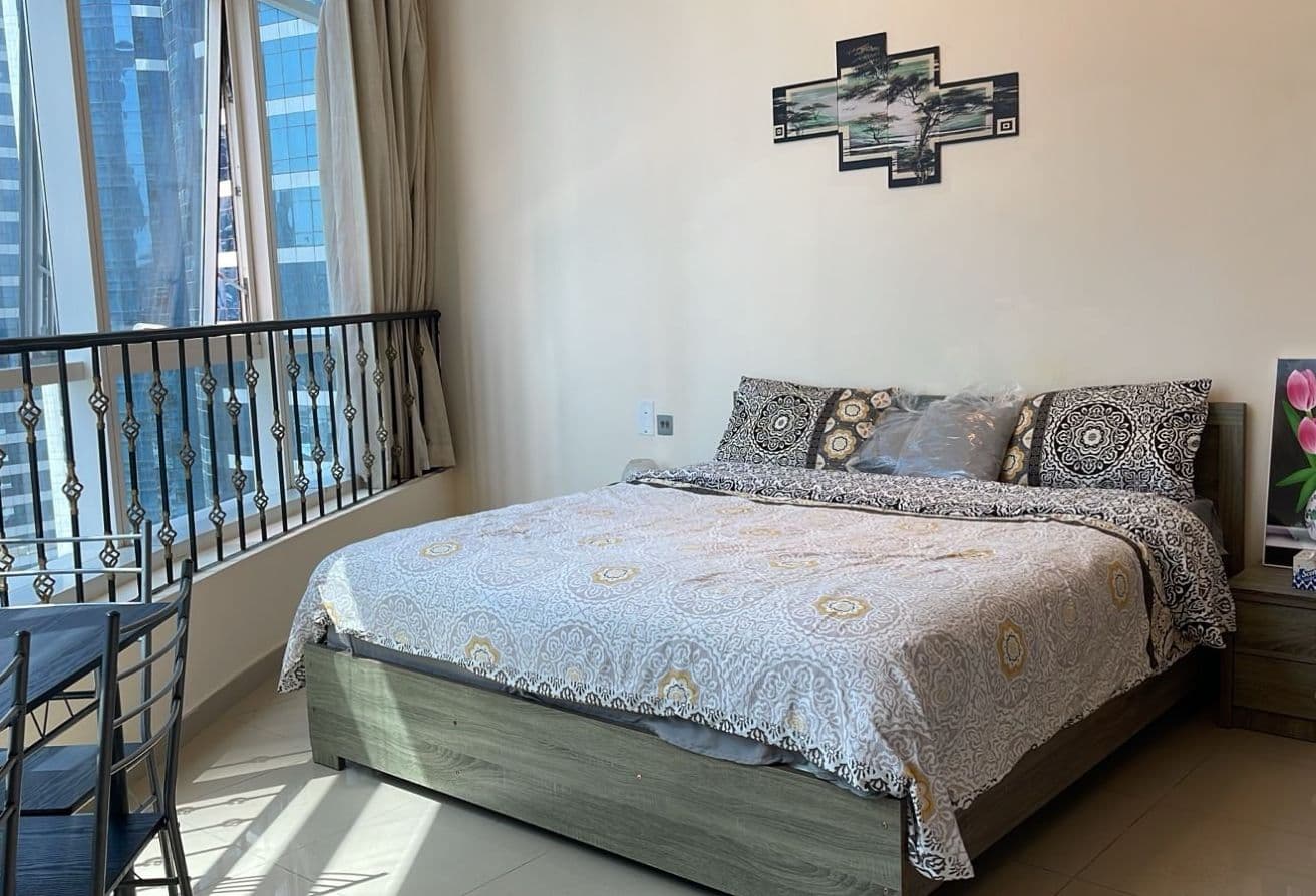 Fully Furnished | Charming Studio | Prime Location