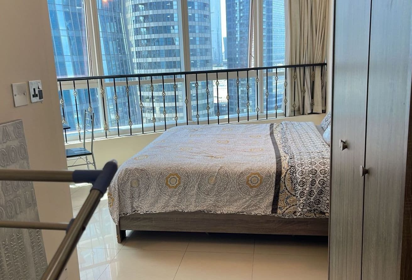 Fully Furnished | Charming Studio | Prime Location — 3