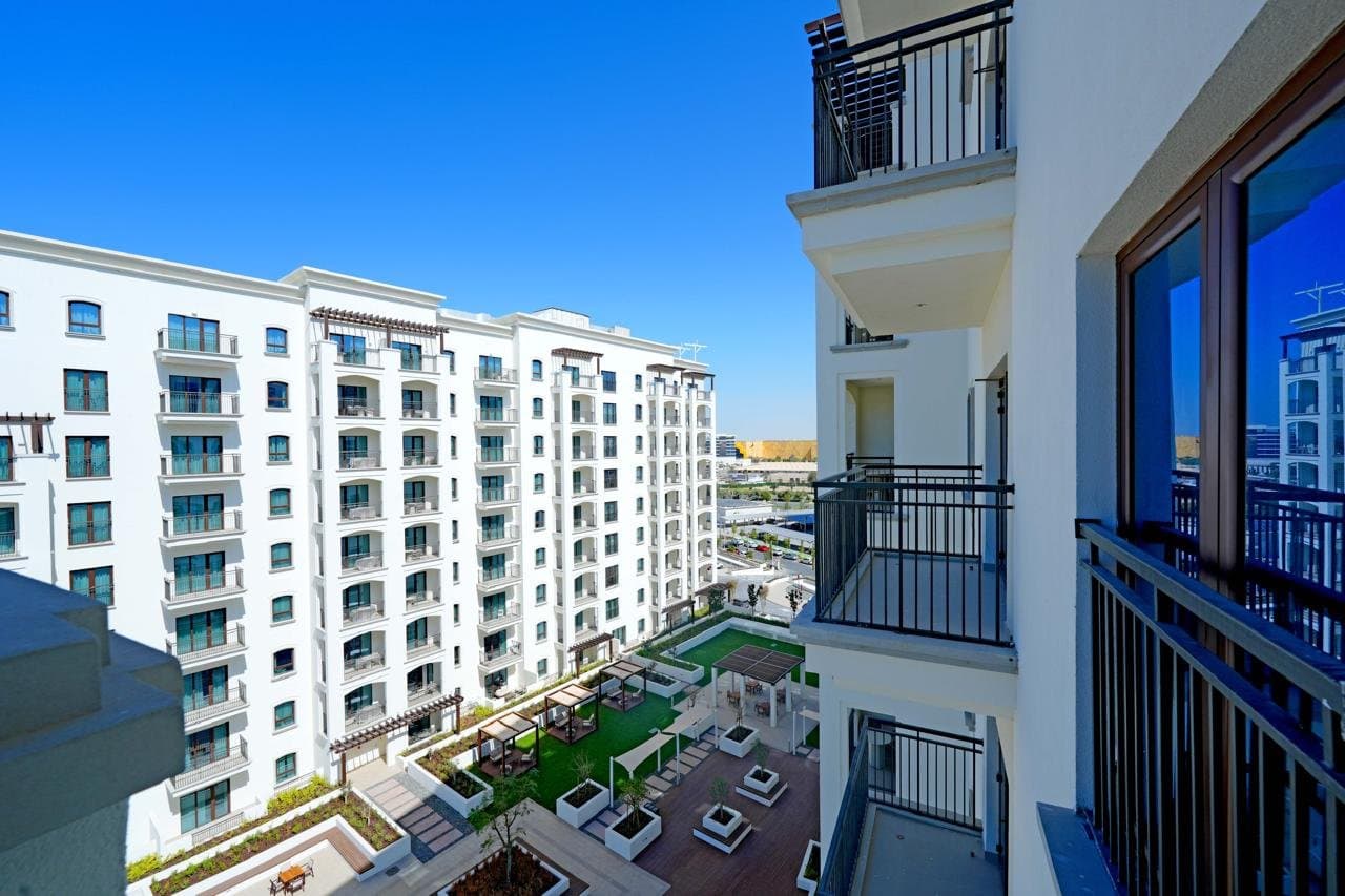 Vibrant 3BR Furnished with Balcony | Vacant — 16