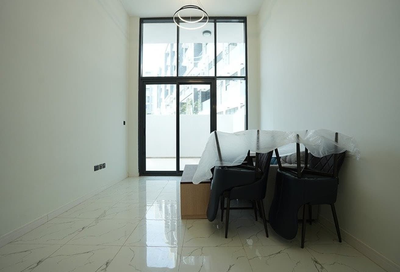 Huge Terrace | Spacious Unit | Elegant Style — 3