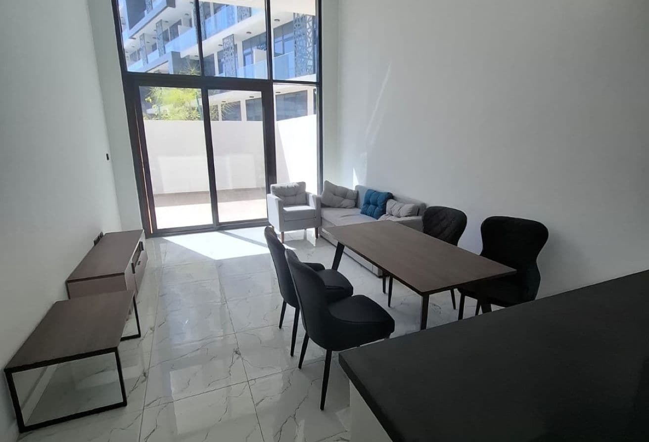 Huge Terrace | Spacious Unit | Elegant Style — 5