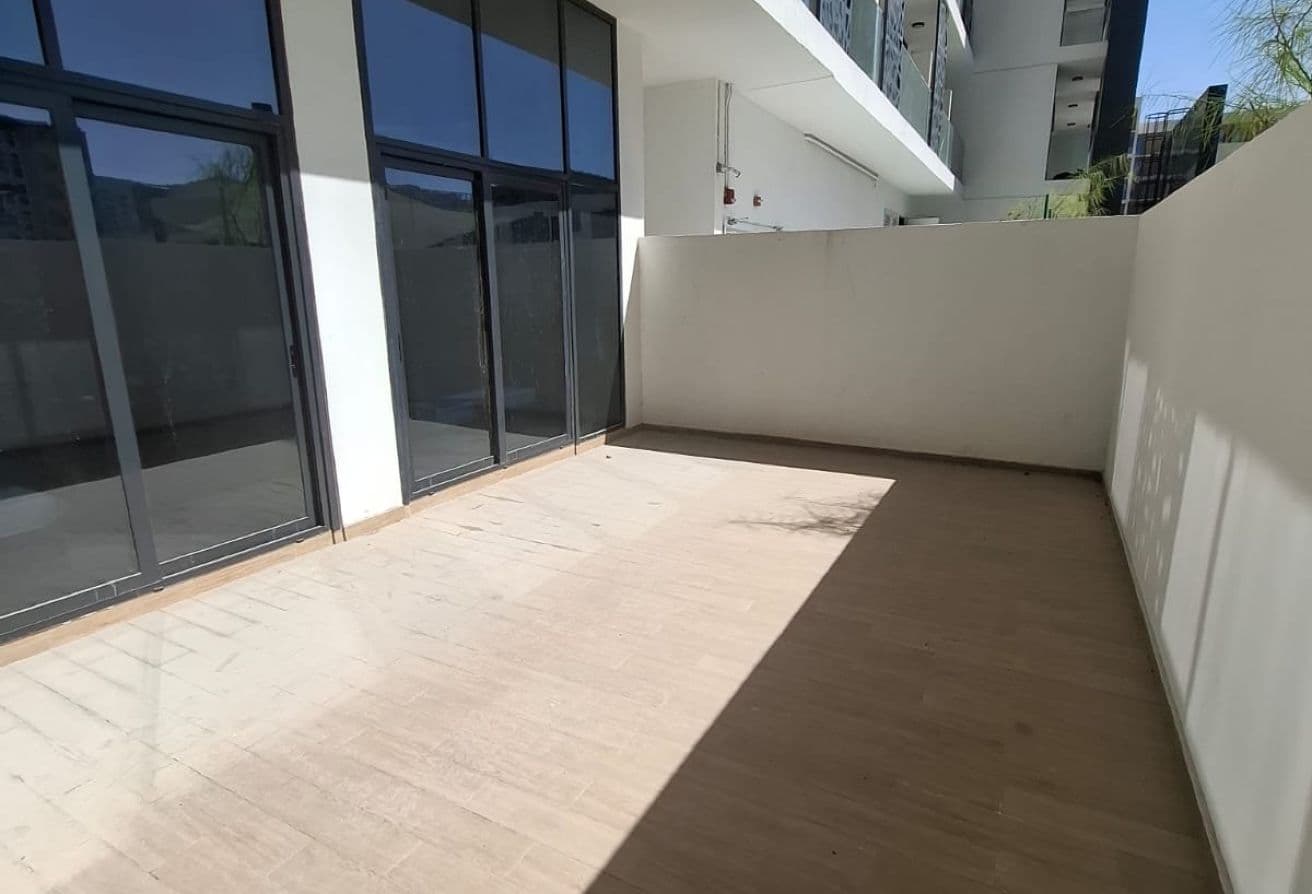 Huge Terrace | Spacious Unit | Elegant Style — 19