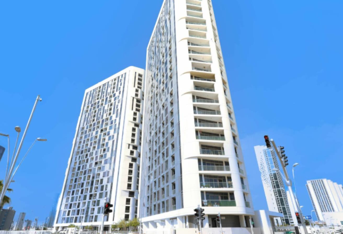 Modern Layout | Stunning Views | Ideal Location