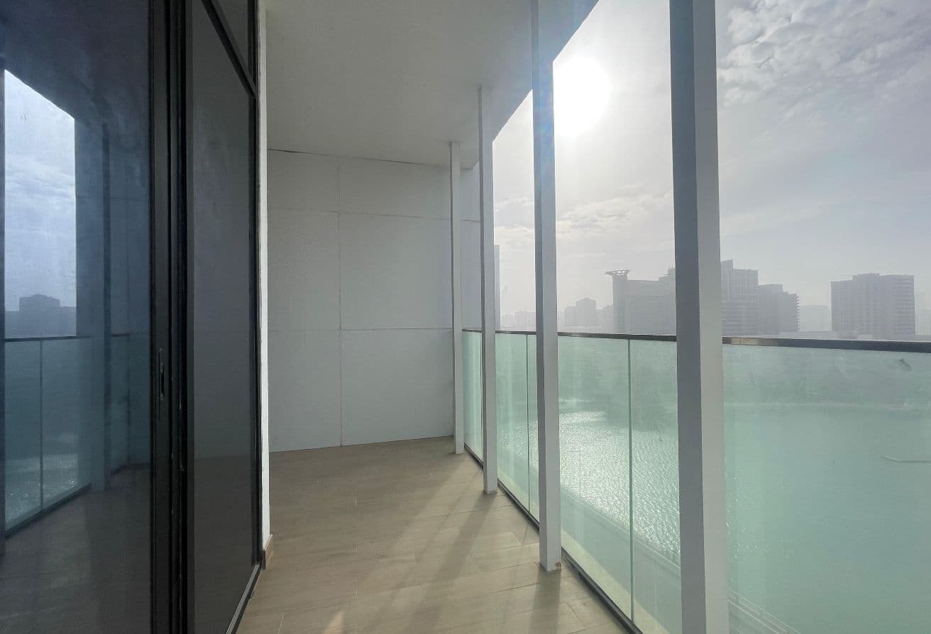 Fully Furnished | Big Balcony | Canal view — 10